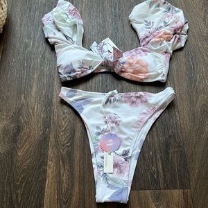 Cupshe x Jojo Fletcher Floral Bikini